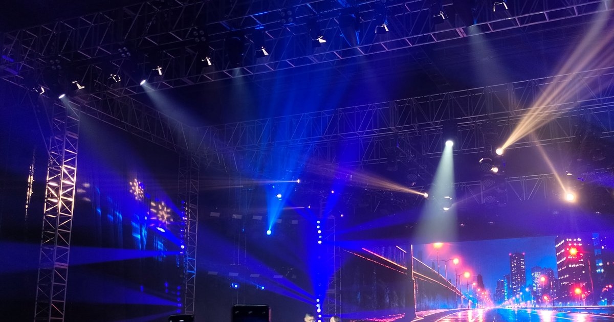 Rossa Bongkar Mulut Manis Pasha Ungu di Konser 3 Dekade, Bikin Penonton Riuh