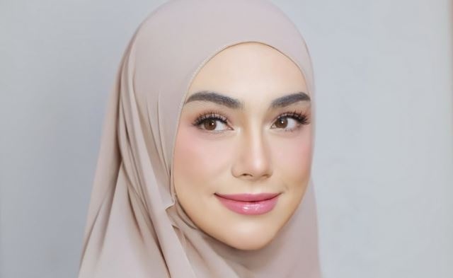 Bakal Menetap di Madinah, Celine Evangelista Takjub Lihat Vila Mewah Dekat Masjid Nabawi