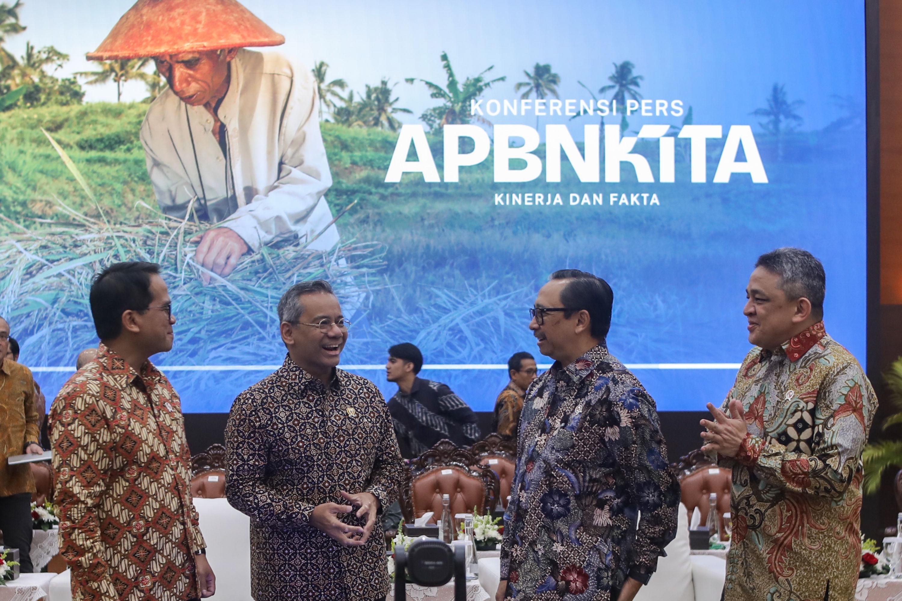 Menkeu : Defisit APBN Sebesar Rp319 Triliun