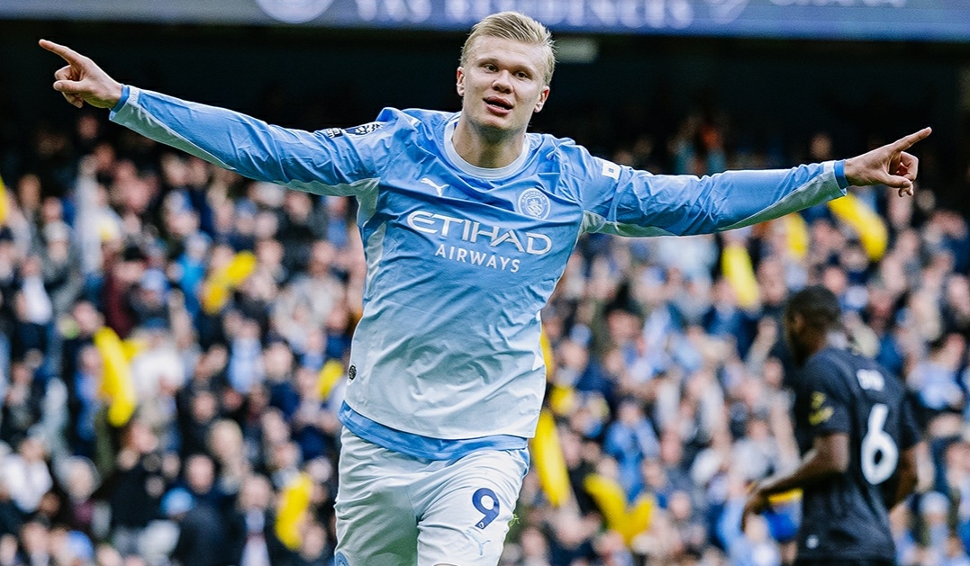 Kalahkan Ipswich Town, Manchester City Lawan Cemooh dengan Dukungan 'Pisang'