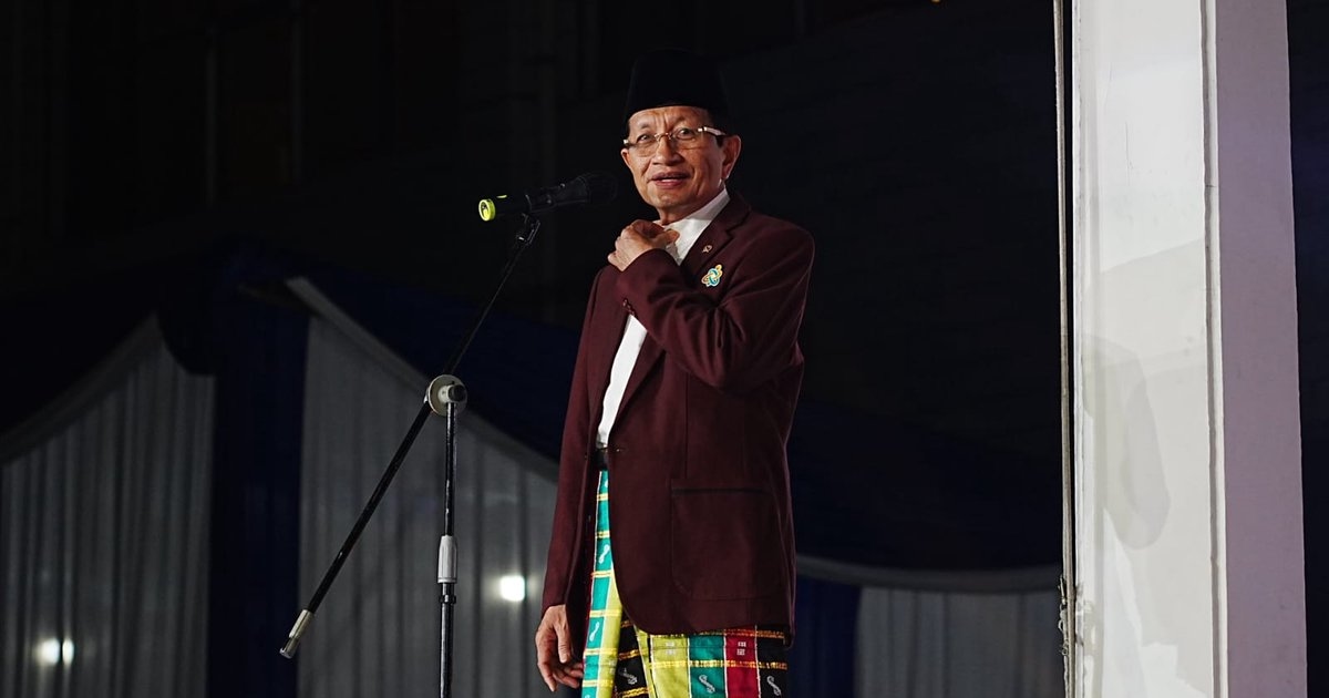 Menag: Sarung dan Peci Jadi Identitas Kebangsaan dan Kesetaraan