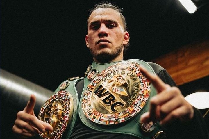 David Benavidez Tantang Oleksandr Usyk, Kembali Bertarung di Kelas Penjelajah