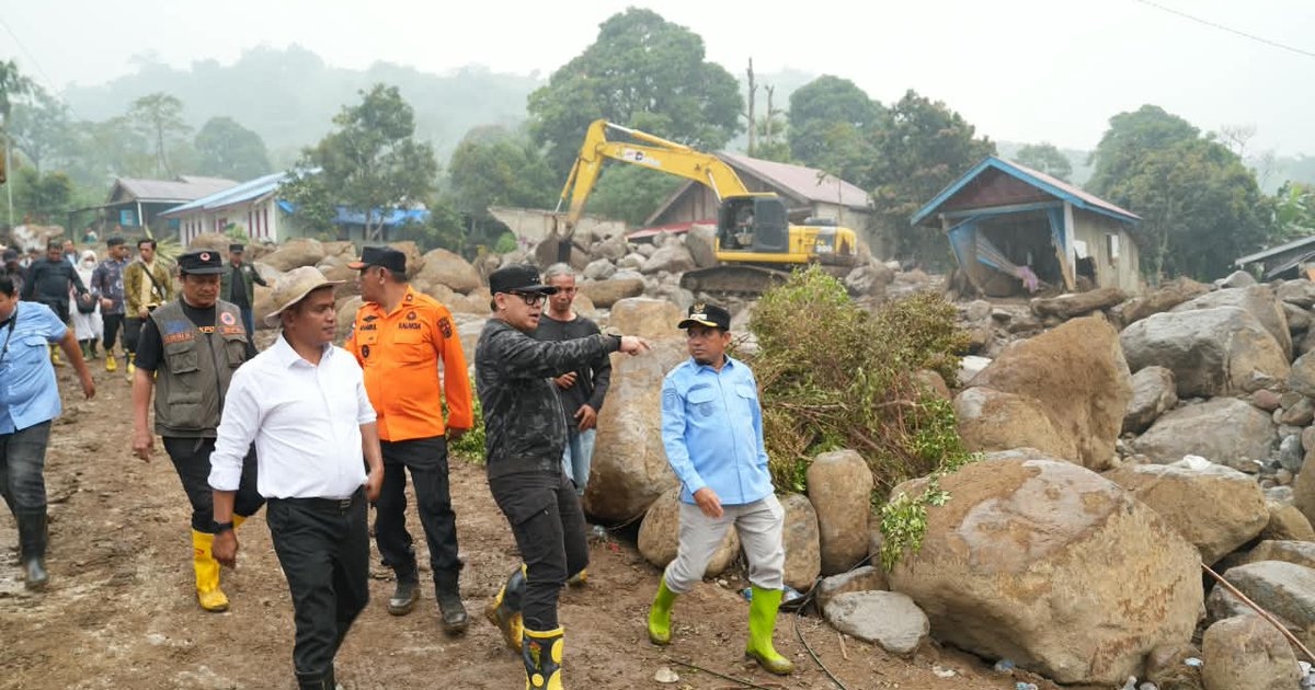 Wamendagri Pastikan Dukungan Tanggap Darurat Banjir Bandang Solok Berjalan Lancar