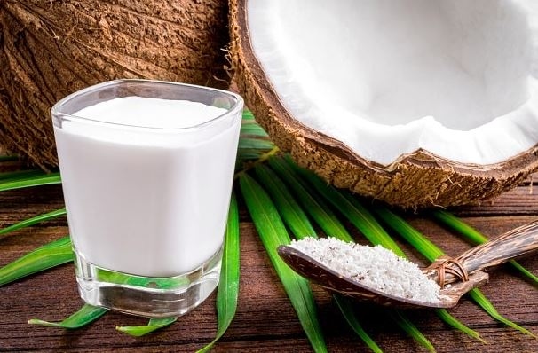 Begini Cara Mengolah Santan agar Tidak Pecah dan Rasanya Tetap Gurih, Simpel Banget!