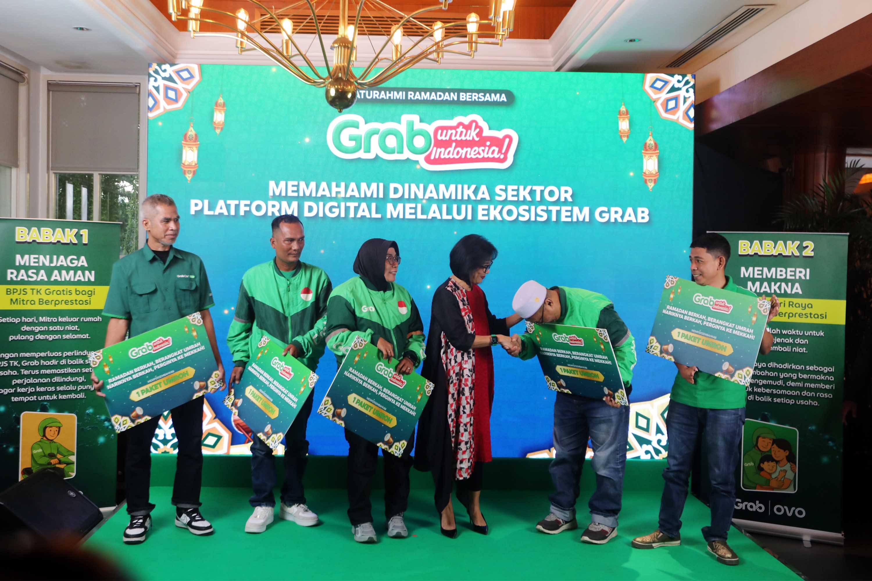 Grab Indonesia Hadiahkan Perjalanan Umroh Kepada Mitra Kerja Pengemudi