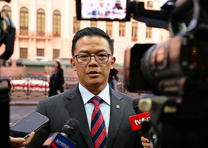 Sugiono Telepon Menlu Iran Tawarkan Perundingan Damai dengan AS-Israel