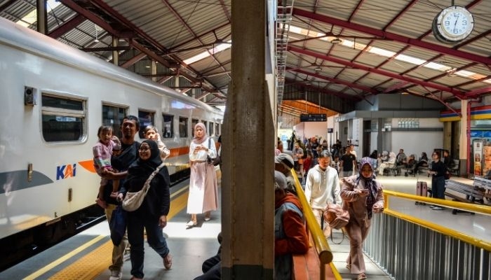 KAI Commuter Catat Lonjakan Pengguna di Bandung Usai Lebaran