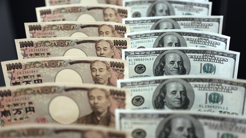 Yen Tertekan, Dolar AS Menguat di Tengah Konflik Timur Tengah