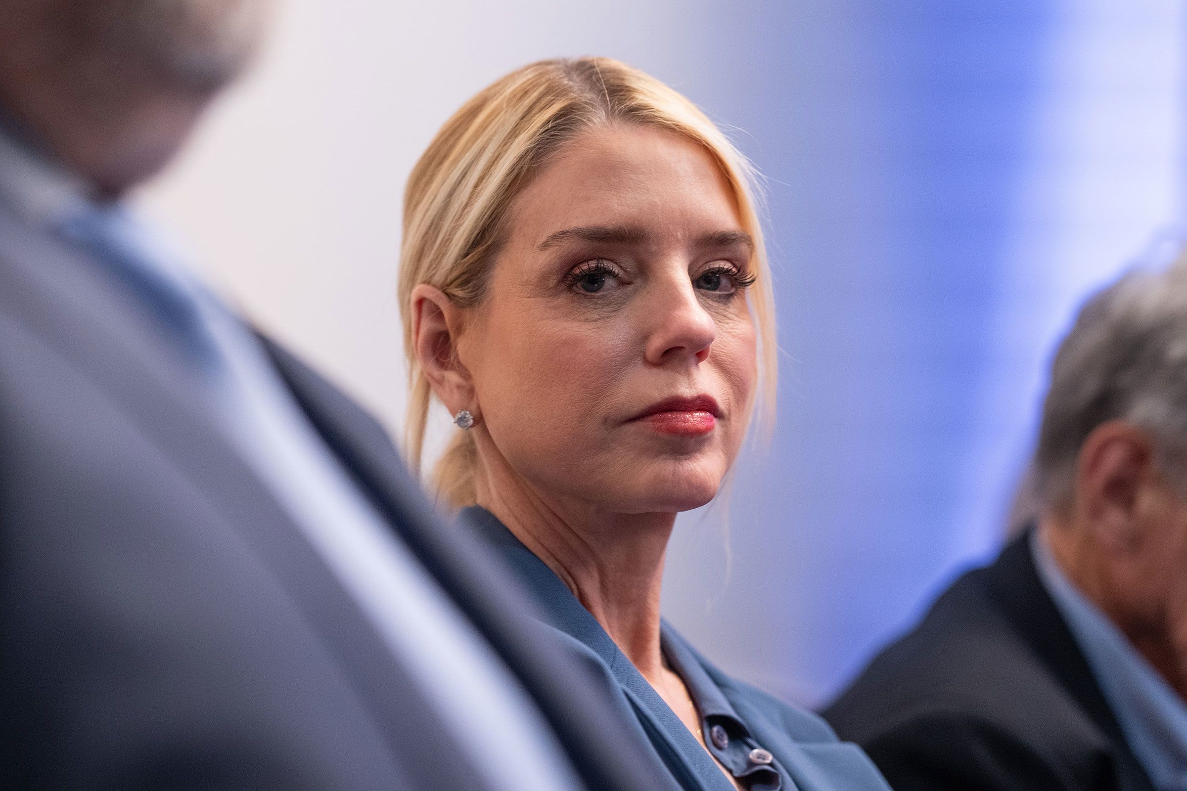 Bertahun-tahun jadi Pembela Setia Trump, Jaksa Agung AS Pam Bondi Dicopot 