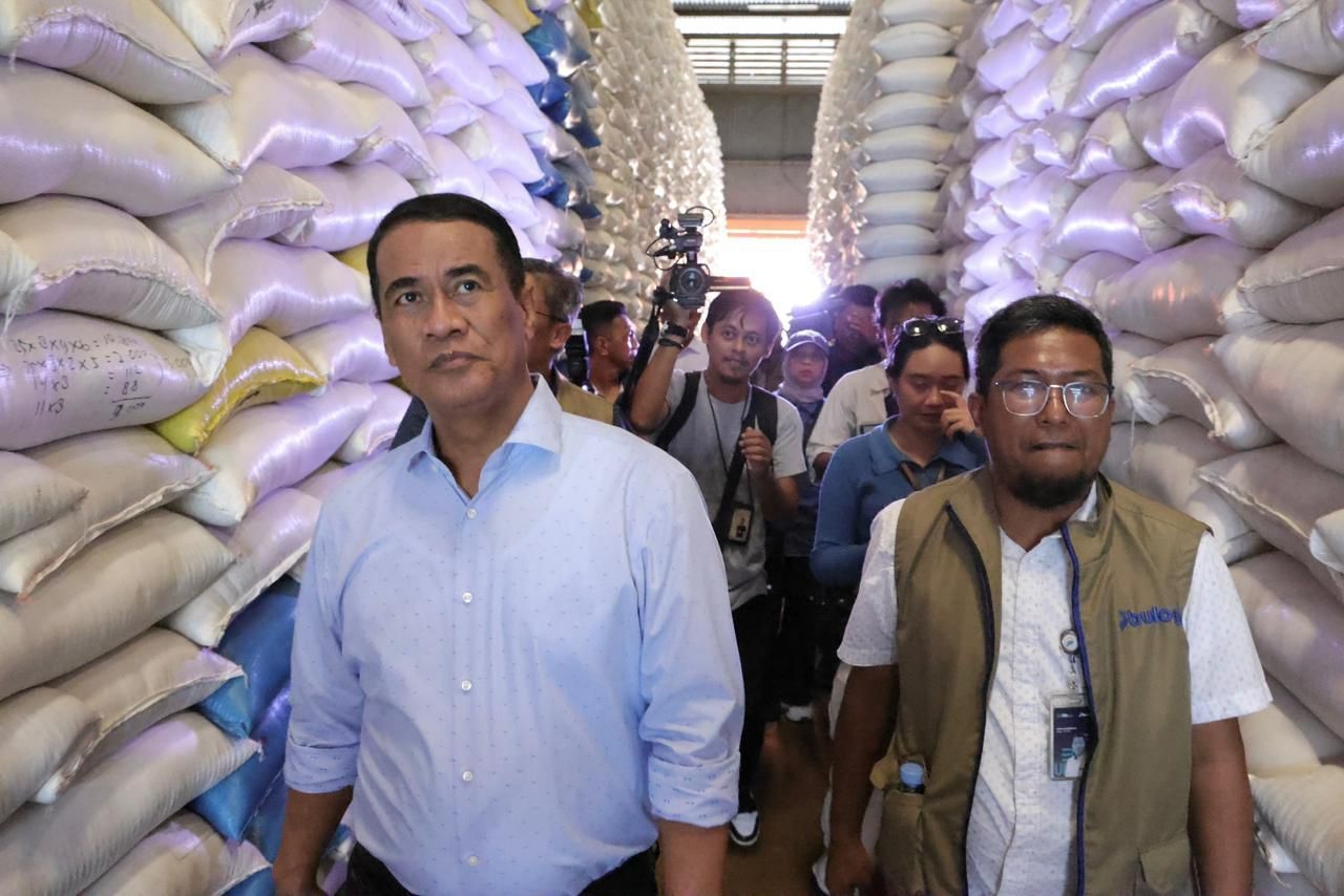 Swasembada Beras Bukan Manipulasi Data, Mentan: Silakan Cek Stok Beras Langsung di Gudang