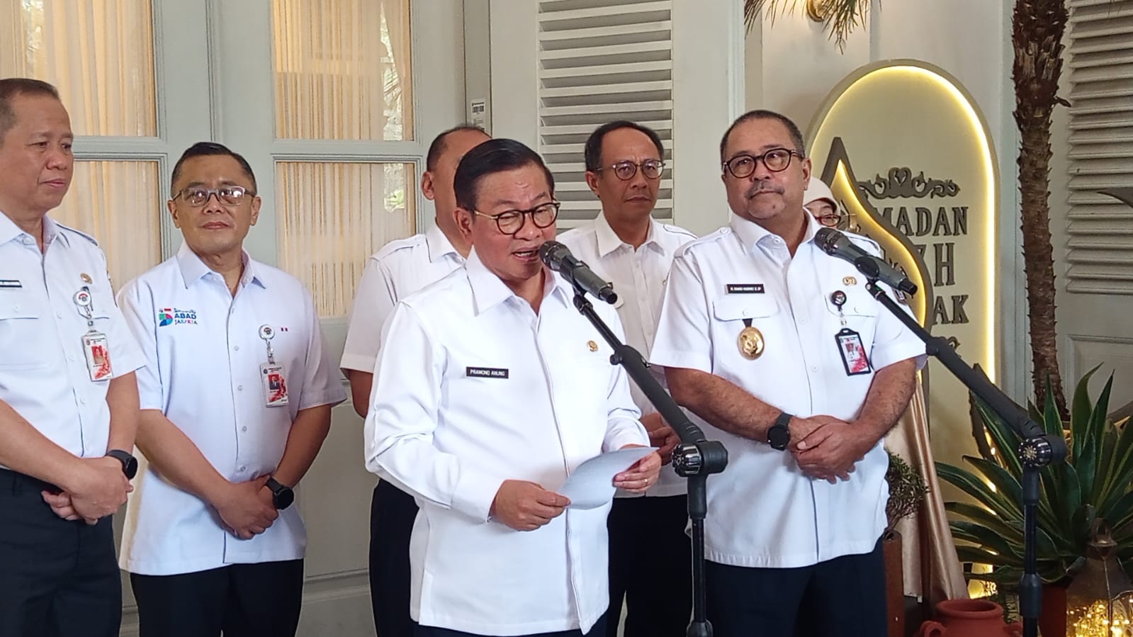 Pramono Akan Tindak Tegas ASN yang Pakai Mobil Dinas ke Puncak