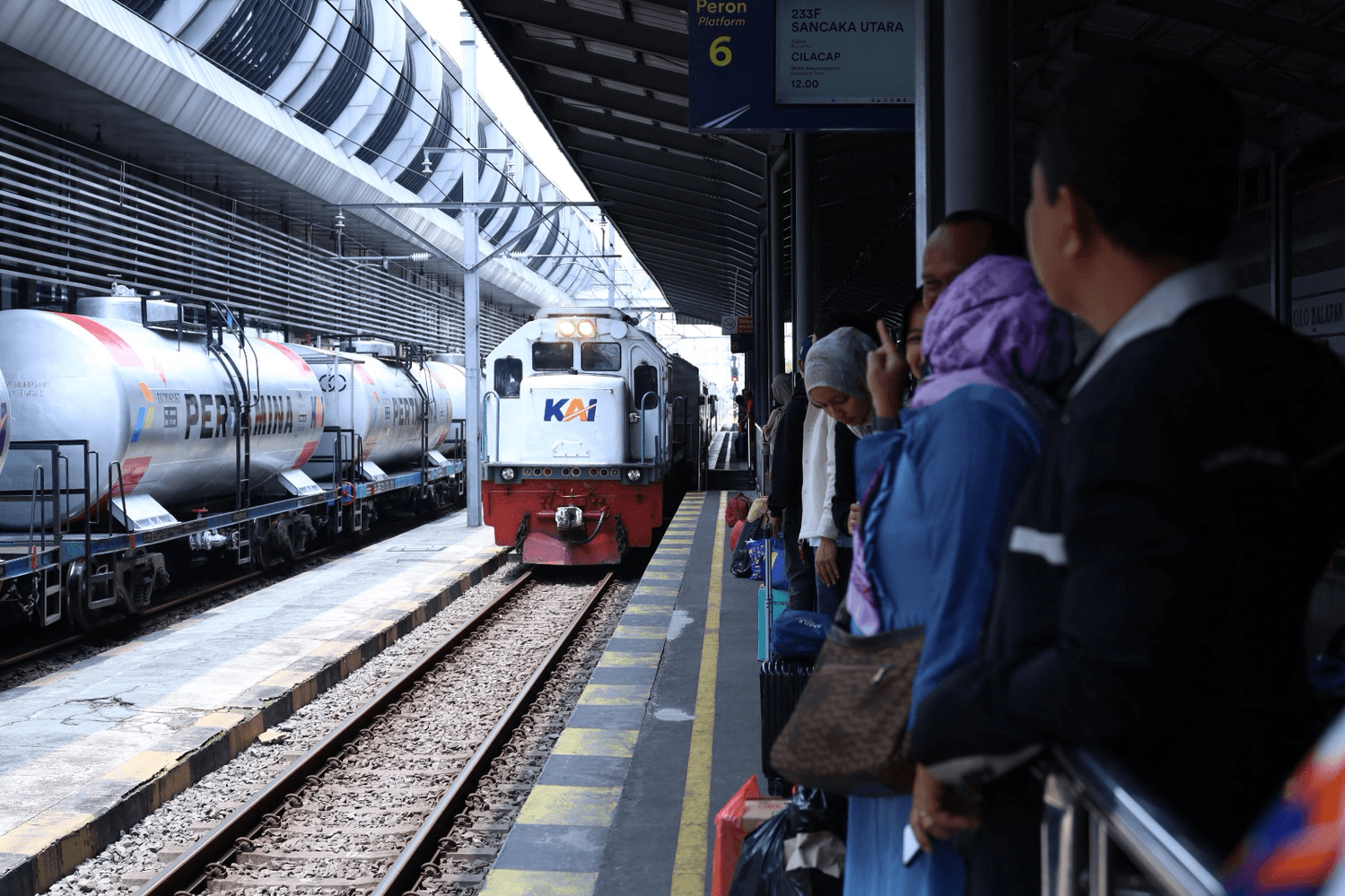 KAI Ubah Jadwal Operasional Kereta Api Usai Kecelakaan Argo Bromo Anggrek dan KRL di Bekasi Timur, Simak Lengkapnya