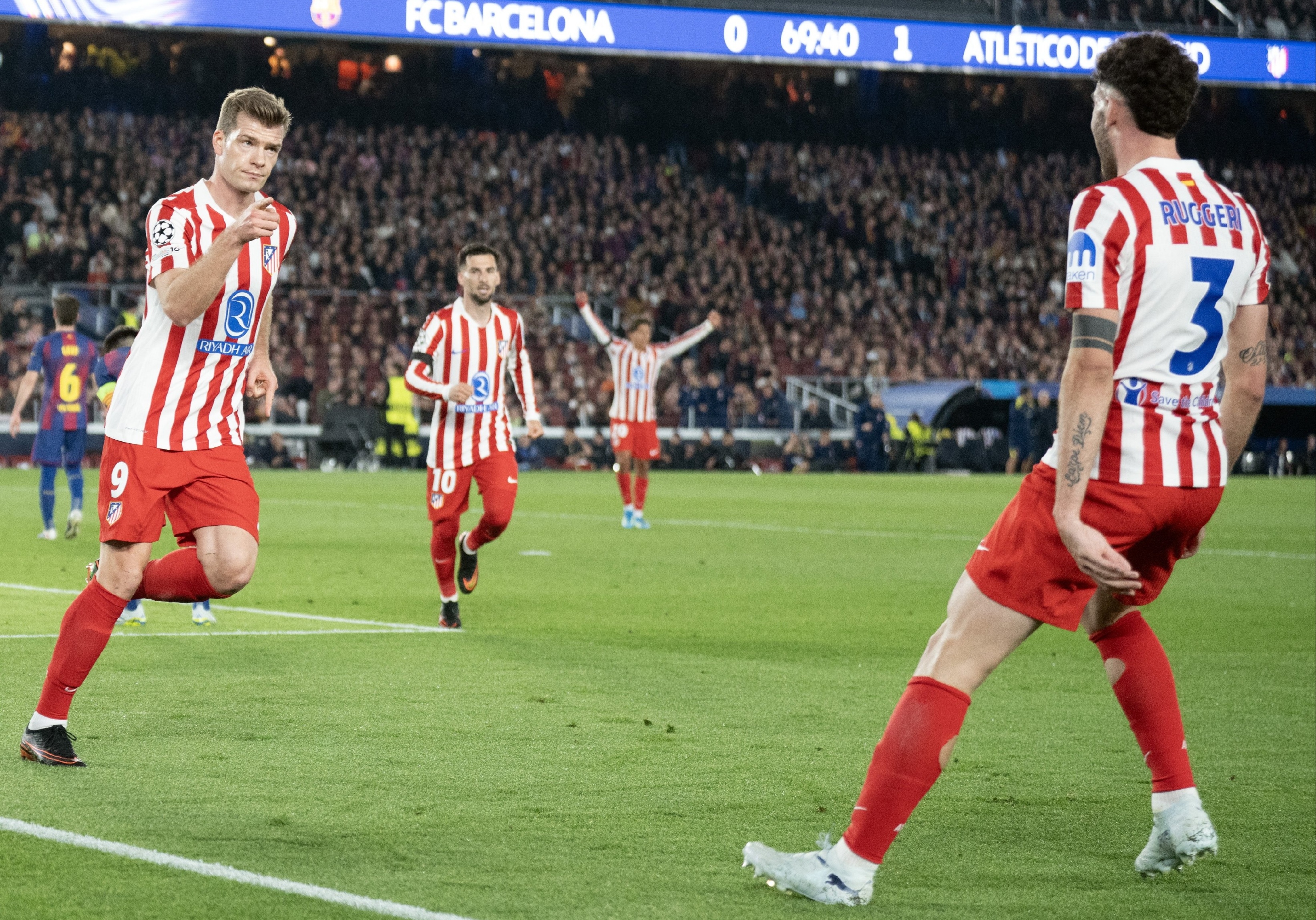 Hasil Liga Champions: Atletico Madrid Tumbangkan Barcelona di Camp Nou, PSG Menang 2-0 Atas Liverpool