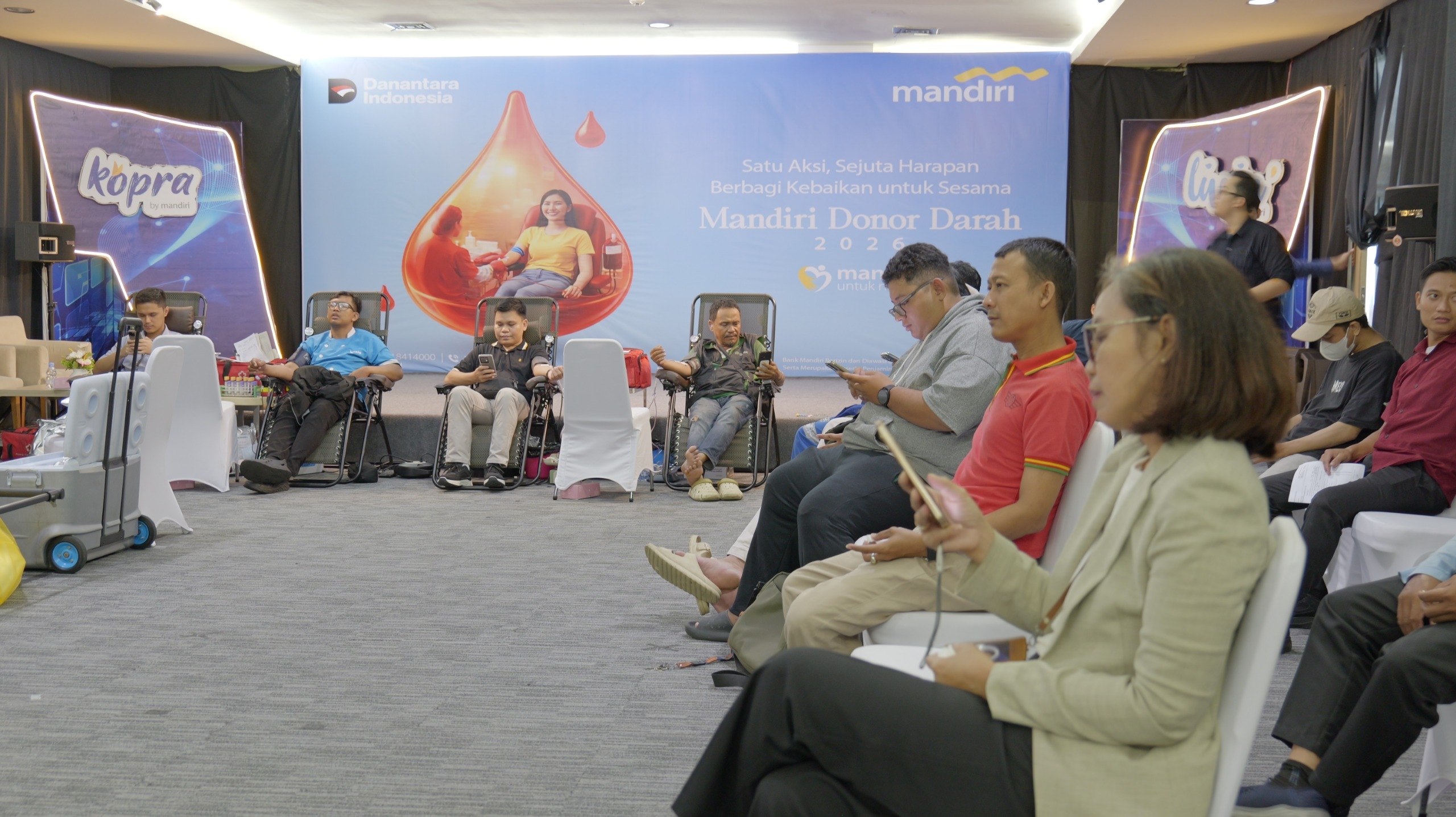 Berbagi Kebaikan untuk Sesama, Bank Mandiri Gelar Donor Darah Massal di Balikpapan, Libatkan 2.800 Pendonor Secara Nasional