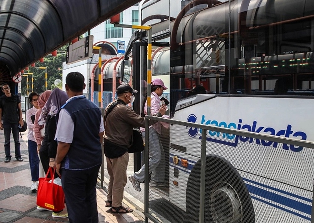 Ekonomi Jakarta Tumbuh Positif, Pengguna Transportasi Umum Tembus 112 Juta Penumpang