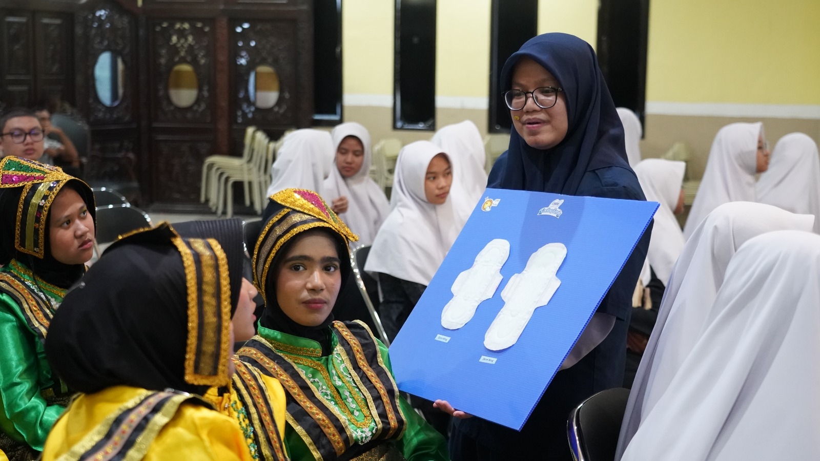 Lawan Tabu Menstruasi, Unicharm Edukasi Remaja Putri Kesehatan Reproduksi