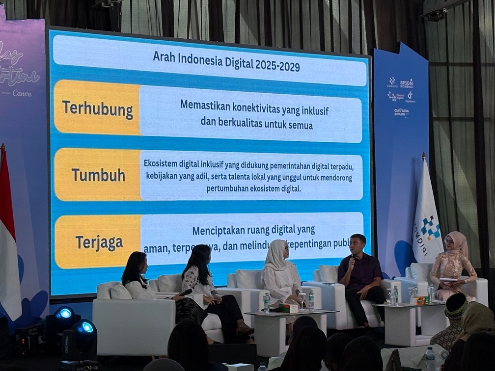 Komdigi: Perempuan Harus Jadi Kreator dan Pelindung di Ruang Digital