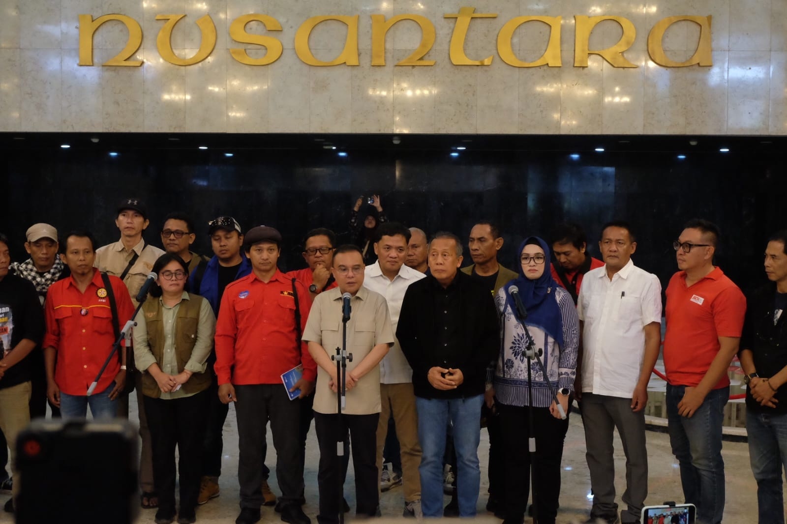 May Day, Dasco Bertemu Perwakilan Buruh Bahas Satgas PHK Sampai Status Driver Ojol