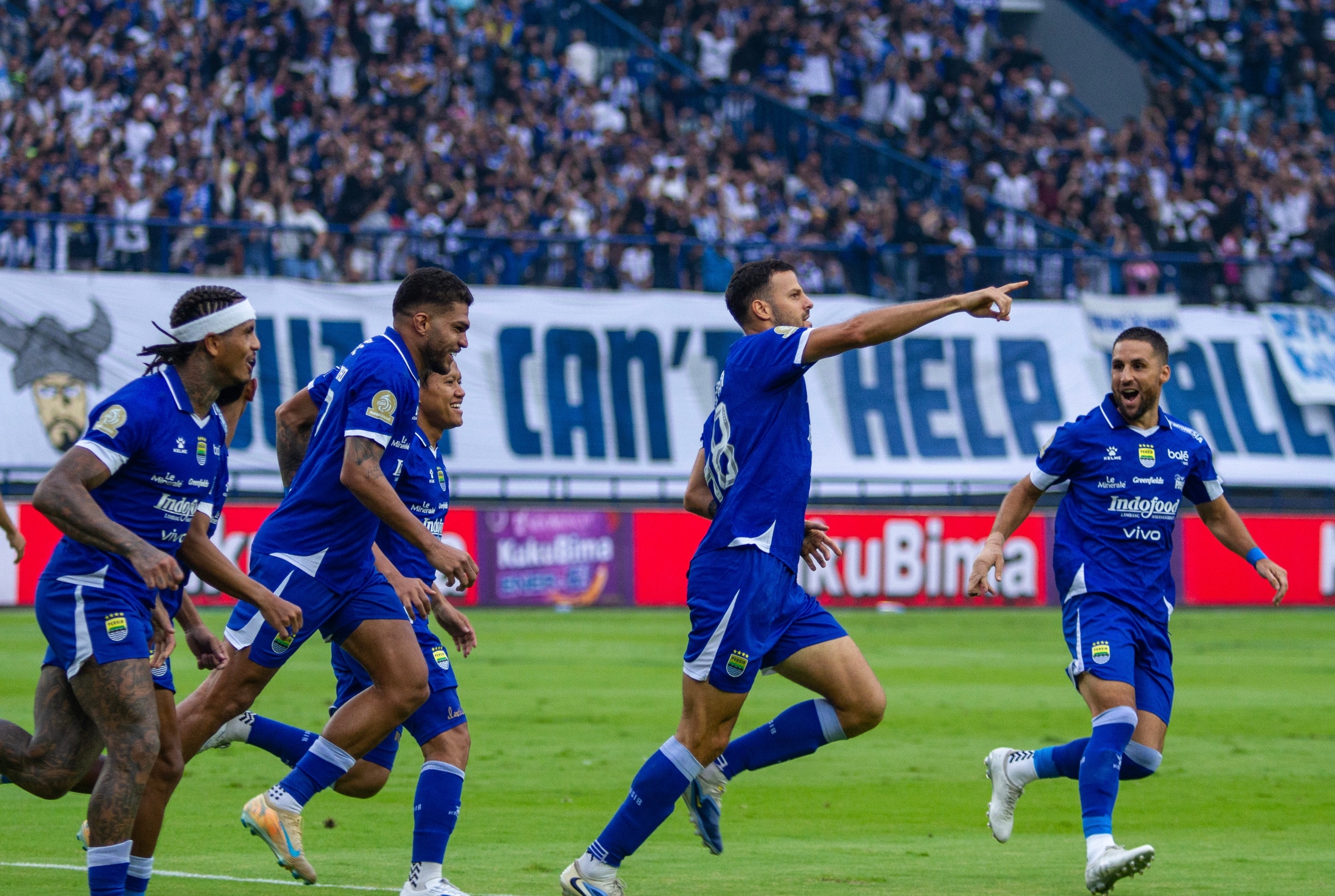 Persib vs PSIM: Menang Tipis Berkat Gol Matricardi, Maung Bandung Tetap di Puncak