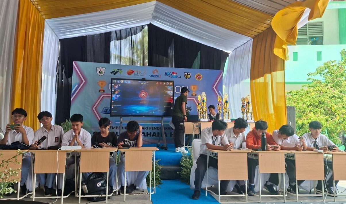Hardiknas 2026: Siswa Teluknaga Belajar Coding Lewat Minecraft dan Sportivitas dari Mobile Legends