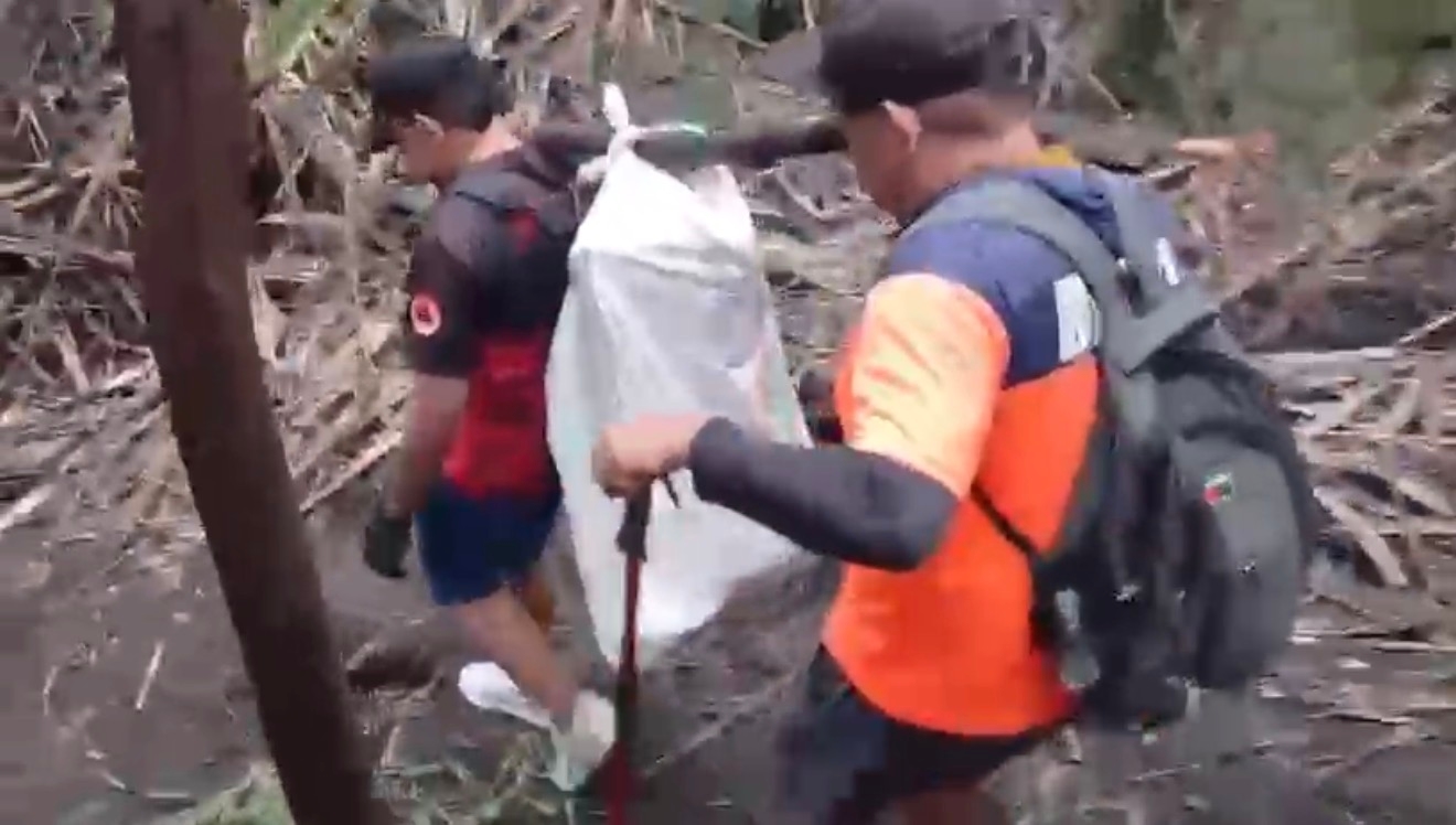 Satu Pendaki Hilang Erupsi Gunung Dukono Ditemukan Tewas Tertimbun Pasir Vulkanik
