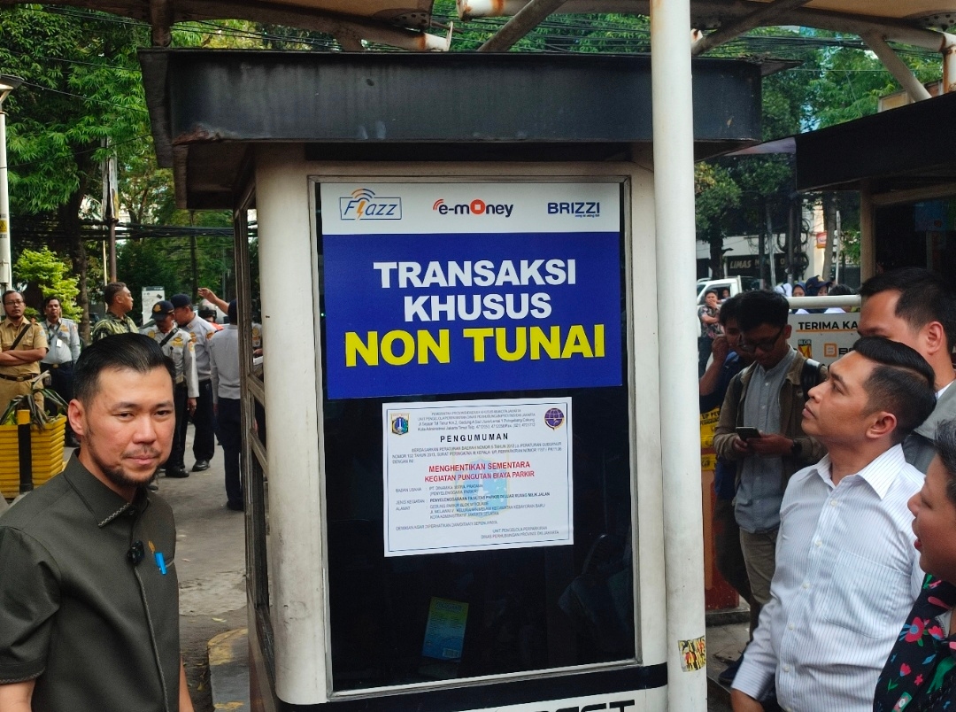 Diduga Tak Kantongi Izin, Operator Parkir 'Best Parking' di Blok M Square  Disegel