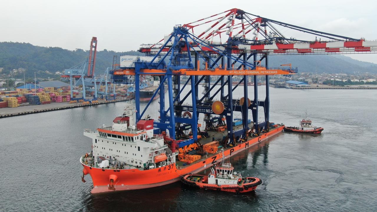 IPC TPK Panjang Perbesar Kapasitas Bongkar Muat dengan QCC Post Panamax