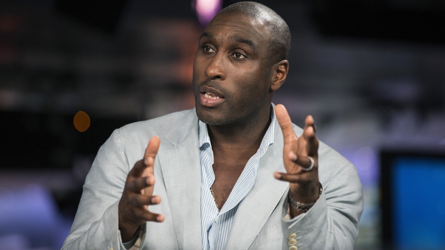 Sol Campbell Prediksi Arsenal Menang 3-2 Lawan PSG, Ingatkan untuk Siap Main Satu Lawan Satu
