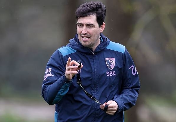 Liverpool Dikabarkan Sudah Kontak Andoni Iraola untuk Gantikan Arne Slot