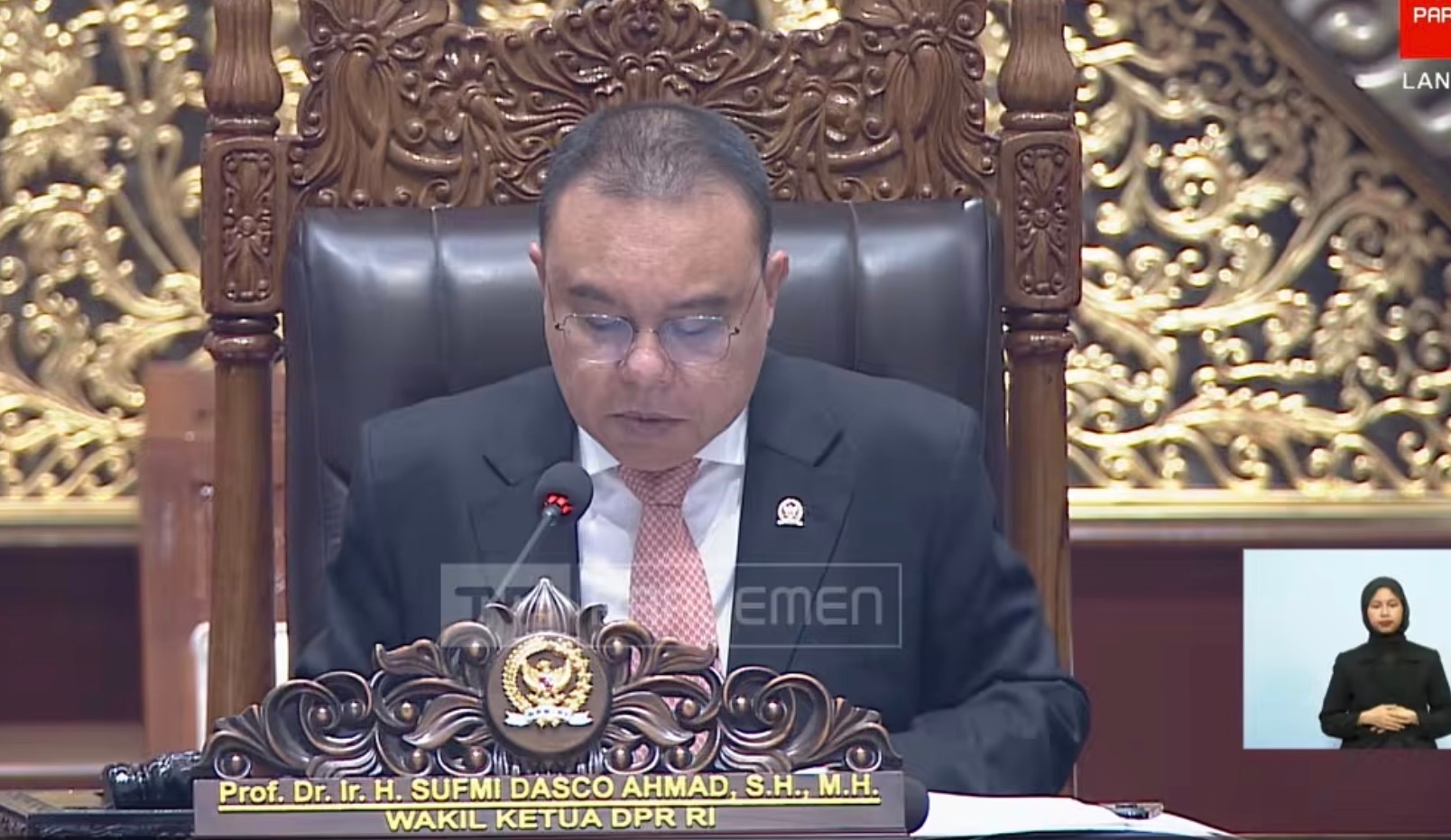 Tok, DPR Sahkan RUU Polri Jadi Undang-Undang