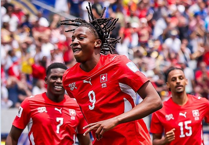 Swiss vs Bosnia: Senjata Rahasia dari Bangku Cadangan, Johan Manzambi Bawa Nati Menang 4-1