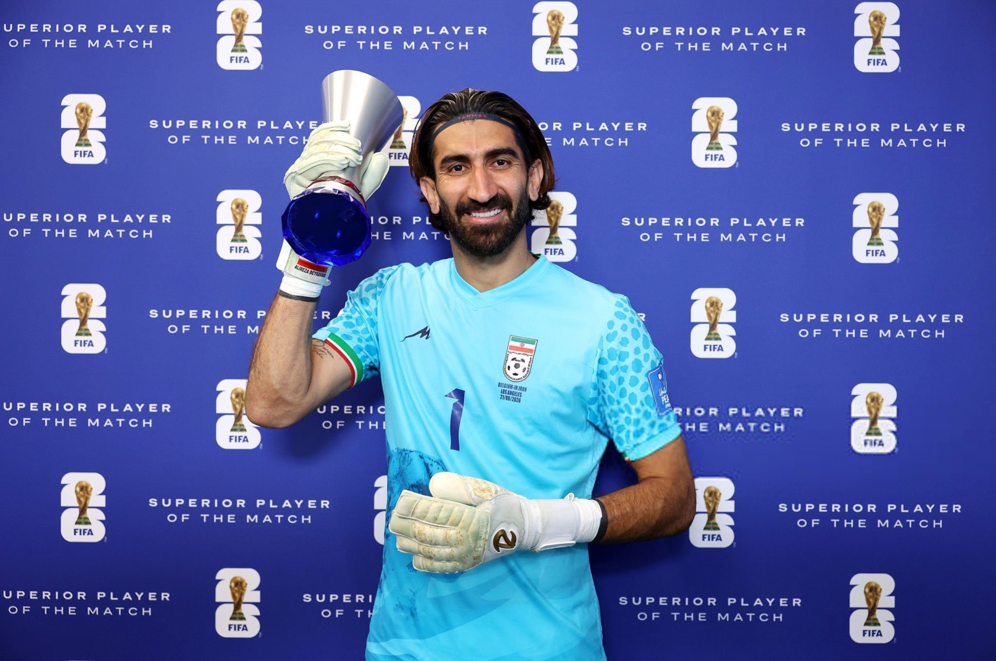 Alireza Beiranvand, Simbol Keluwesan Timnas Iran di Masa Sulit Penuh Batasan