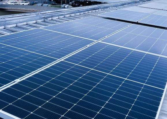 RI-China Teken Tiga MoU, Investasi Panel Surya Tembus USD1,35 Miliar