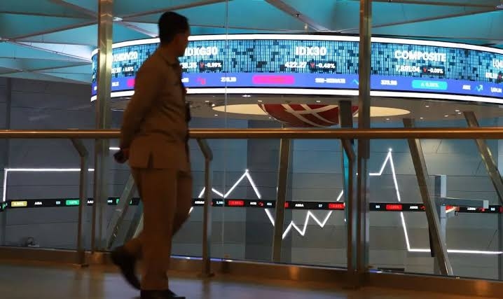 IHSG Sesi I Naik 1,51 Persen ke 6.430,15, Seluruh Indeks Sektoral Menghijau