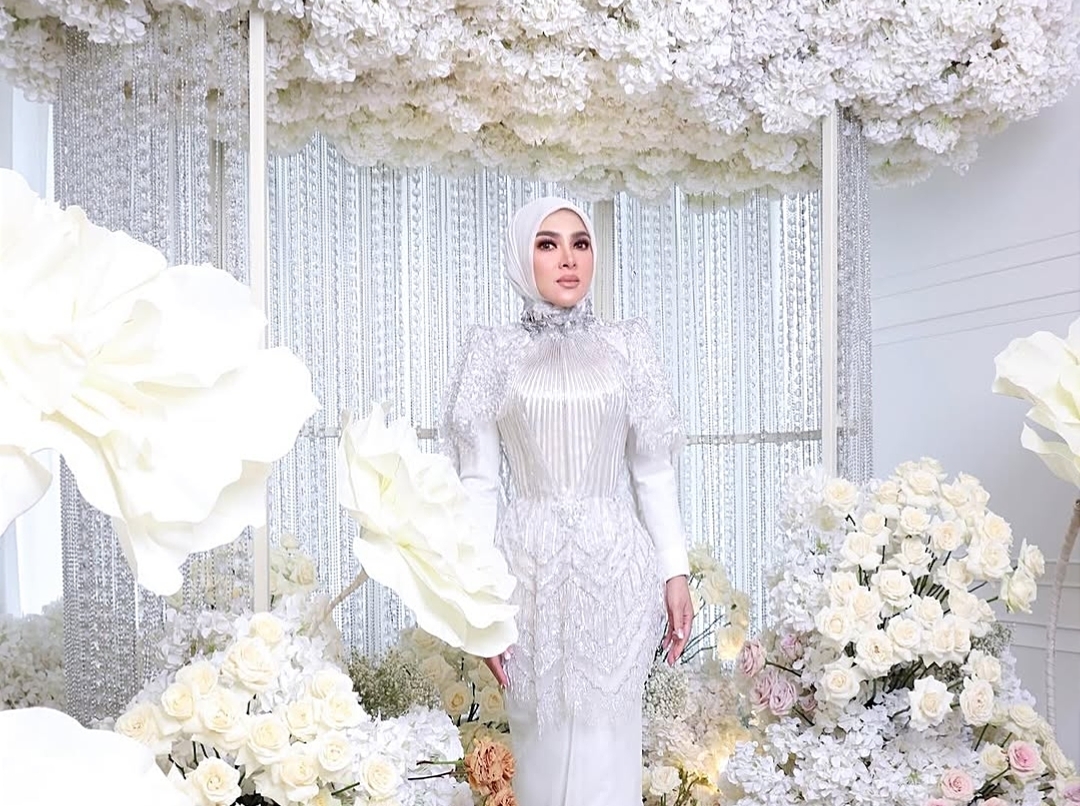Sisi Lain Syahrini Usai Jadi Ibu: Copot Atribut Diva, Bangun Subuh hingga Masak Sendiri Buat Anak