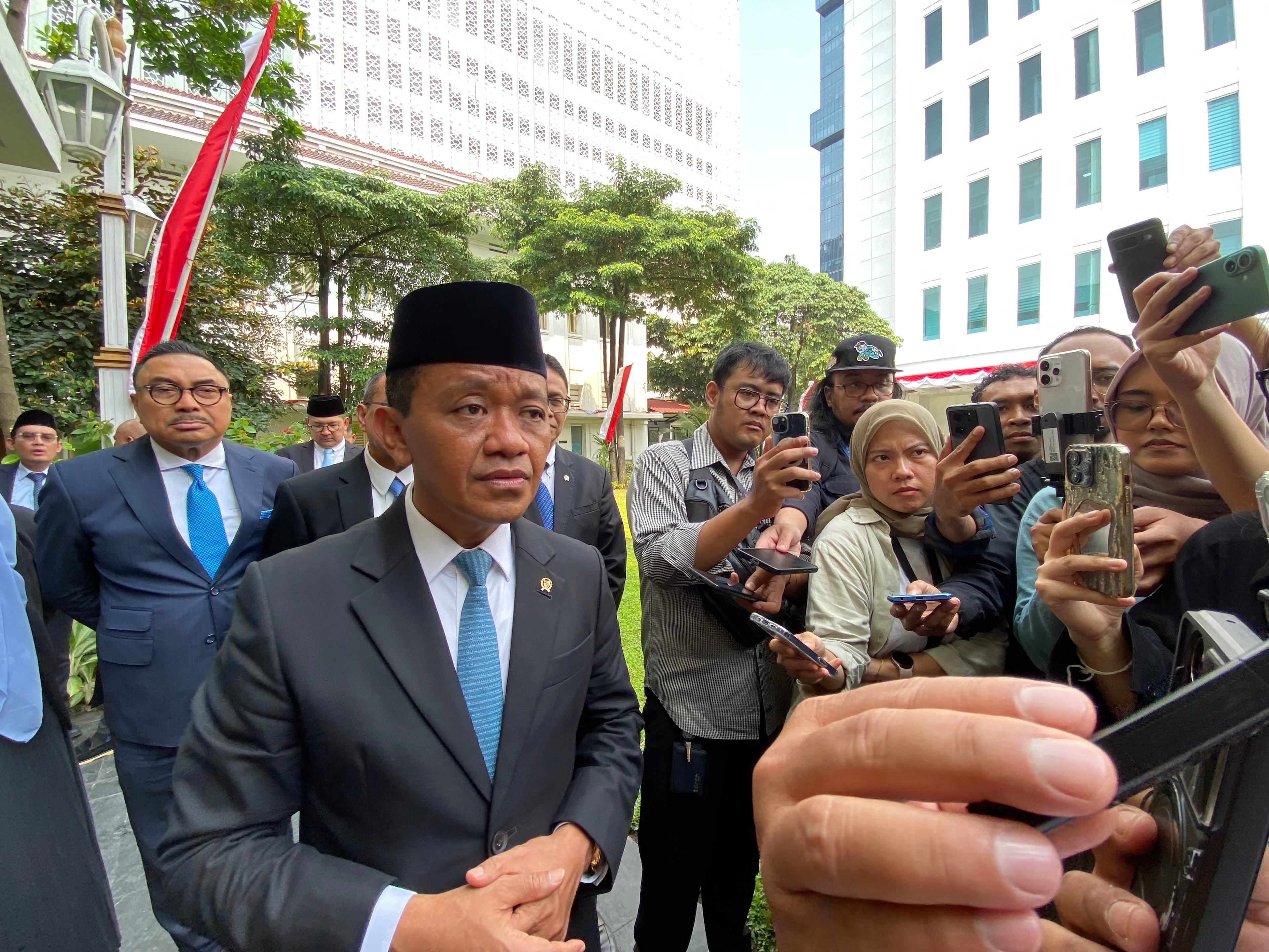 Bahlil: Pemerintah Siapkan Kontrak Jangka Panjang Minyak Rusia