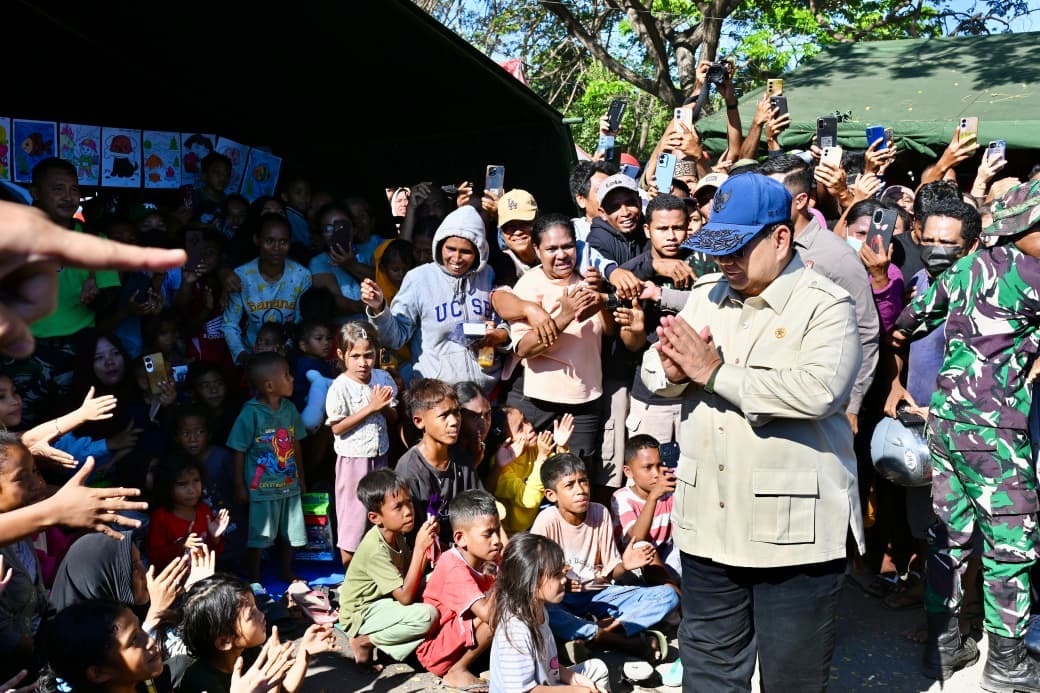 Di Tengah Duka Gempa NTT, Presiden Prabowo Hadir Bawa Keceriaan untuk Anak-anak
