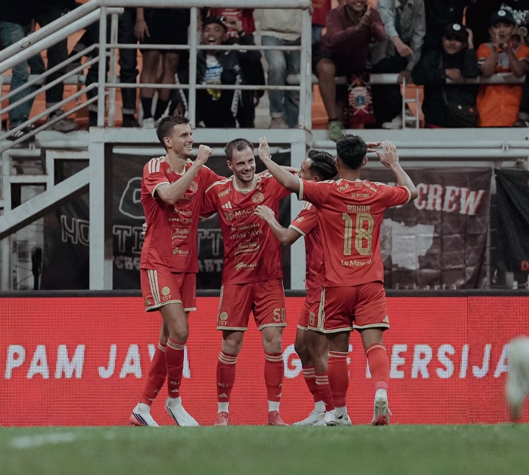 Persija Jakarta Hancurkan Brisbane Roar 4-0 di JIS