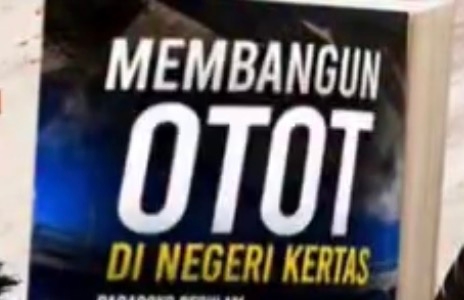 Rocky Gerung, Wartawan Senior dan Akademisi Membedah Buku 'Membangun Otot di Negeri Kertas'