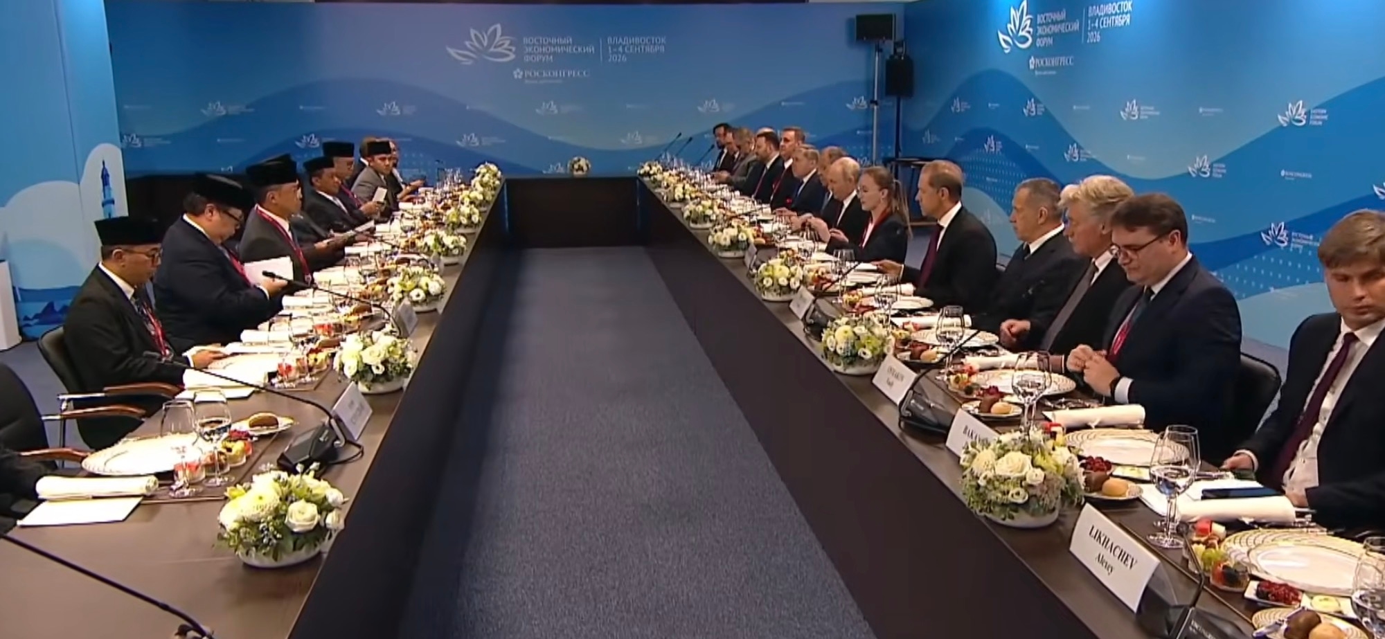Makan Siang Bersama Prabowo, Putin: Indonesia Mitra Kunci Rusia di Asia-Pasifik