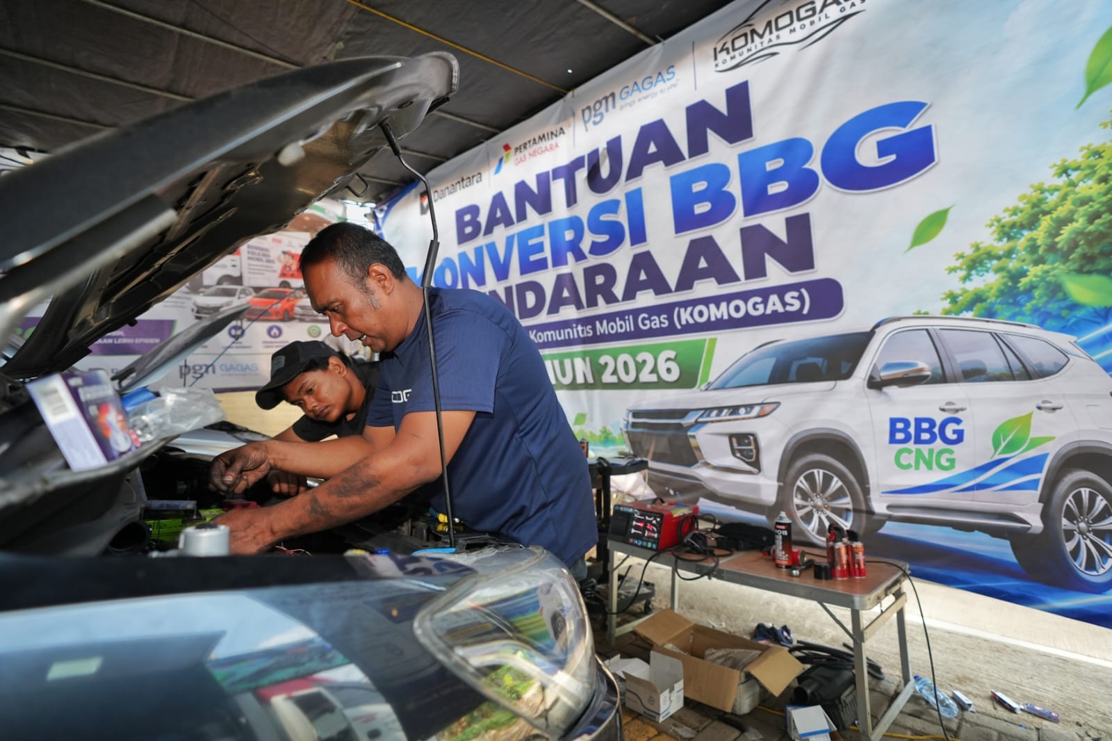 PGN Bantu 75 Pengemudi Taksol Tekan Biaya Operasional 55 Persen lewat Konversi BBG Gratis