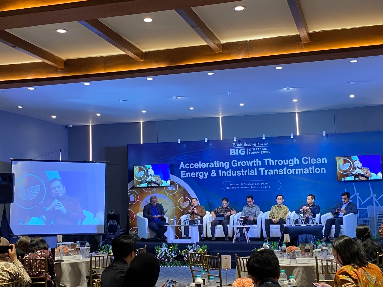 Pemerintah Siapkan Aturan PLTS 100 GW untuk Percepat Energi Surya