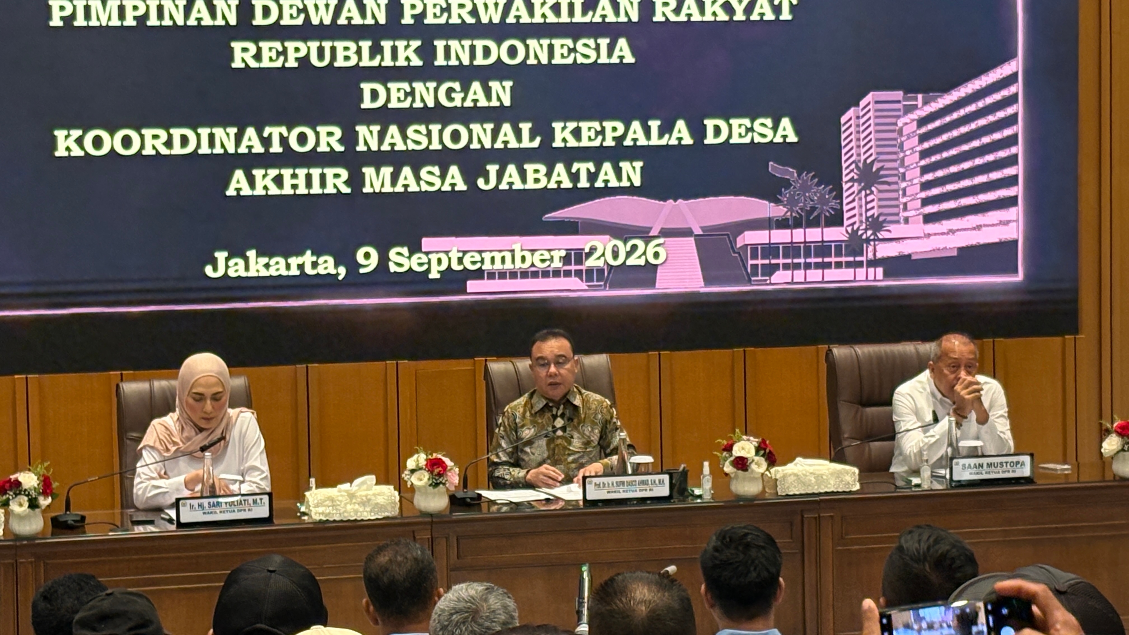 Audiensi dengan DPR, Sejumlah Kepala Desa Bahas Penghematan Anggaran hingga Pilkades