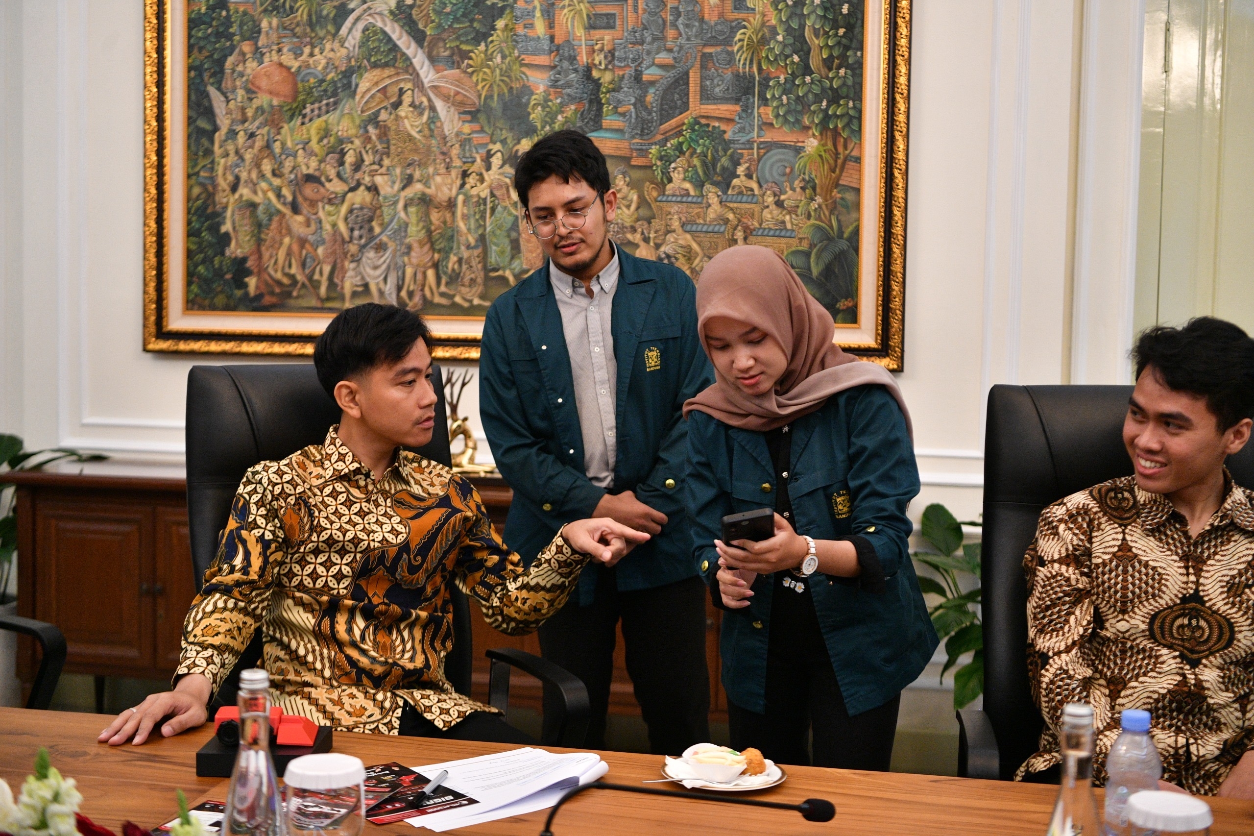 Wapres Gibran Tertarik! Bukan Sekadar Drone, Teknologi ITB Ini Bisa Pantau Kualitas Udara dan Karhutla
