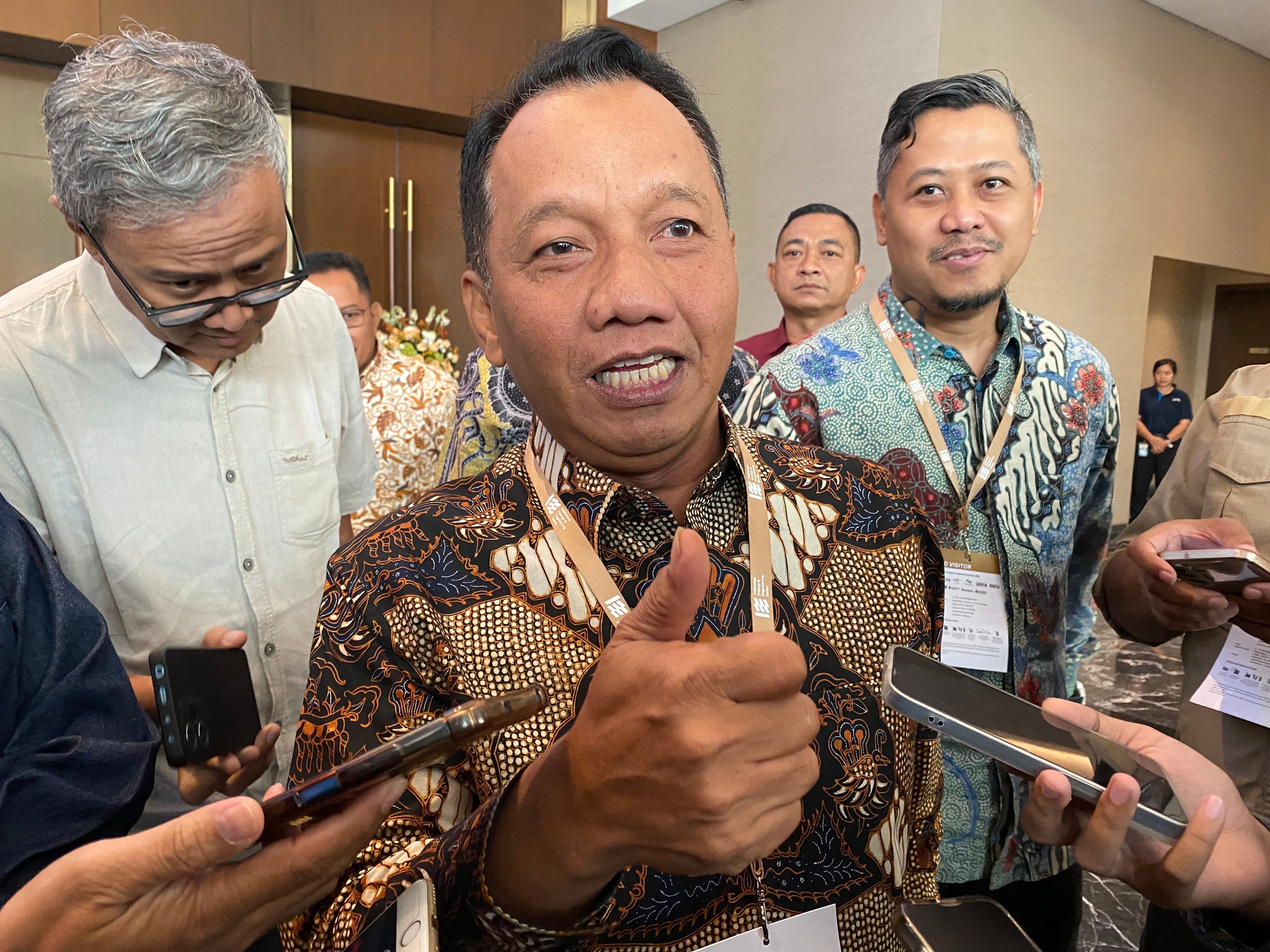 BLU Energi Masih Dikaji, Kementerian ESDM Pastikan PLN EPI Tetap Berjalan