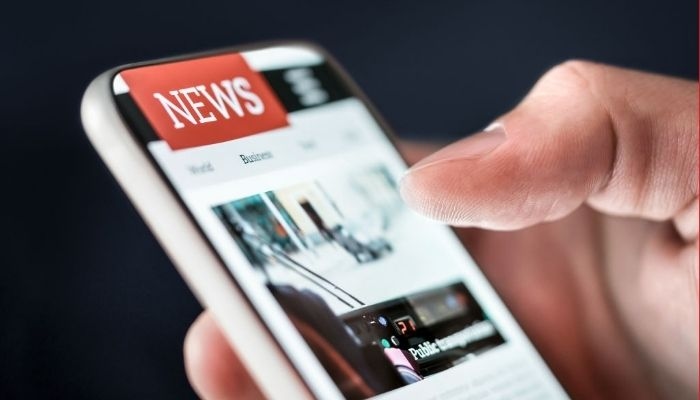 Kenapa Susah Berhenti Scroll Berita Buruk? Kenali Kebiasaan Doomscrolling