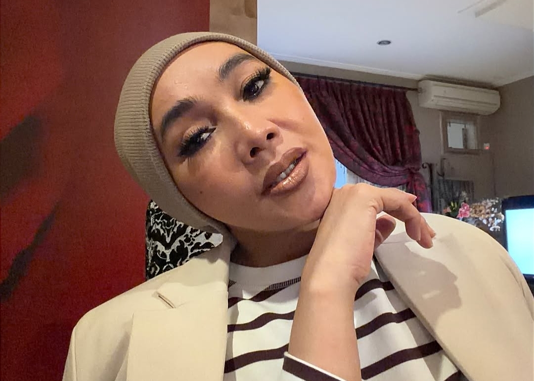 Terseret Rumor Degoy, Dewi Gita Mendadak Batasi Kolom Komentar Instagram