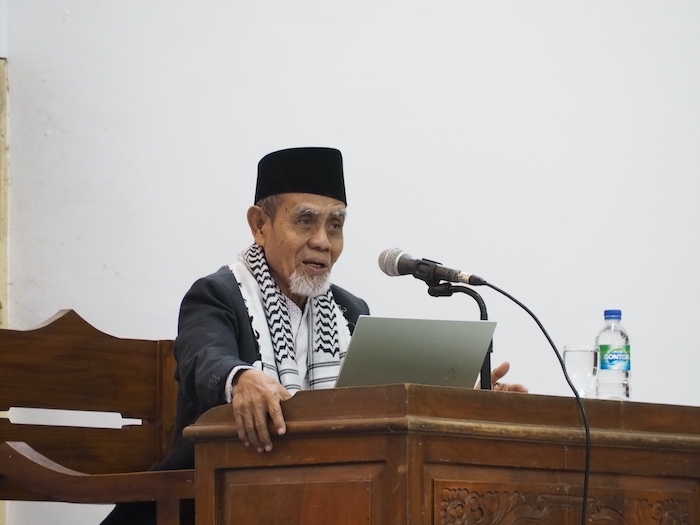 KH Hasan Sahal Laporkan Gontor Raih Penghargaan karena Disiplin Bayar Pajak