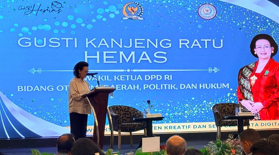 Perkuat Komunikasi Lembaga, GKR Hemas Dorong Staf DPD Peka Isu dan Bijak Gunakan AI