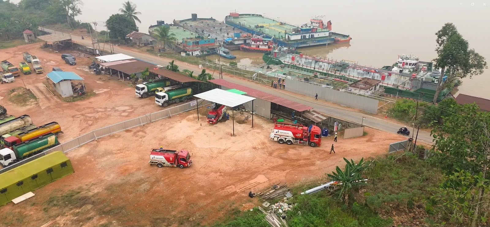 Sungai Kapuas Surut, Pertamina Alihkan Distribusi BBM Sintang Lewat Tayan